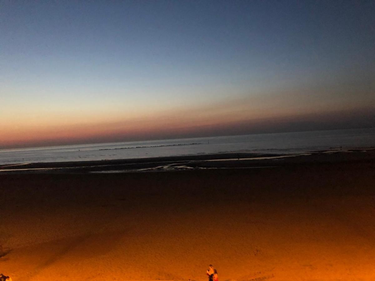 Appartement Sur La Plage De Malo Les Bains Vue Mer Dunkirk Екстер'єр фото